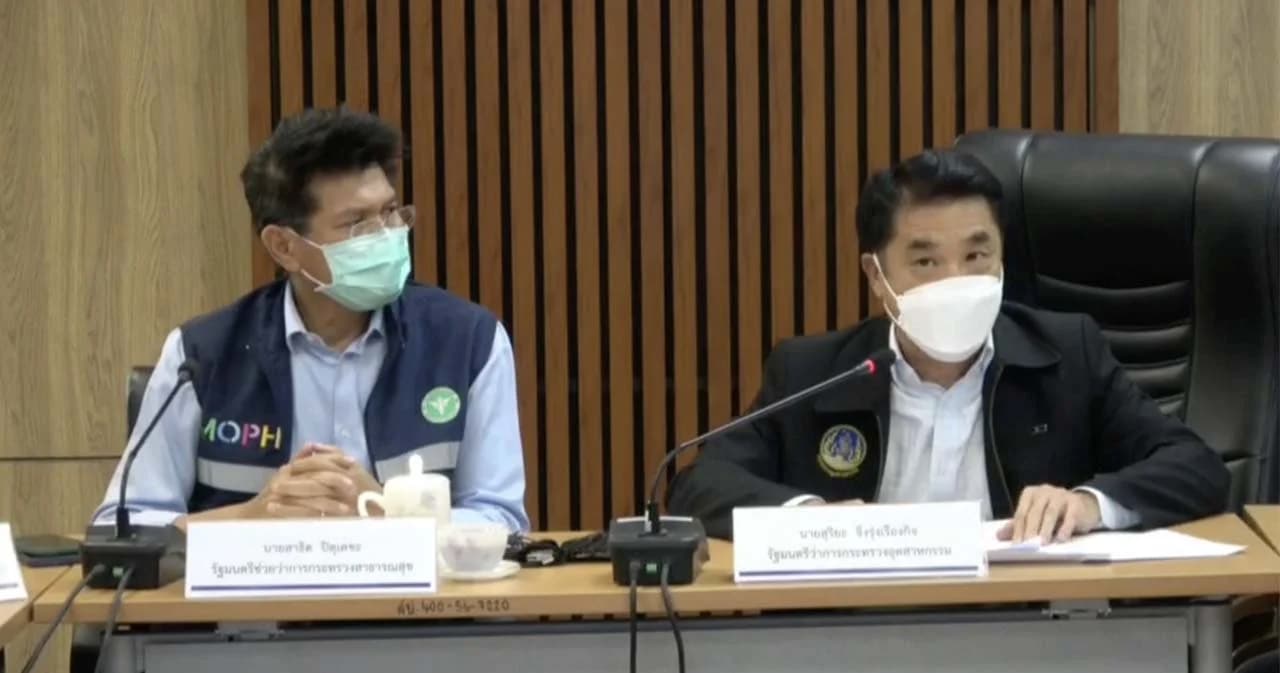 ‘สุริยะ-สาธิต’ ตรวจน้ำมันรั่วระยอง เชื่อไม่กระทบท่องเที่ยวหาดแม่รำพึง