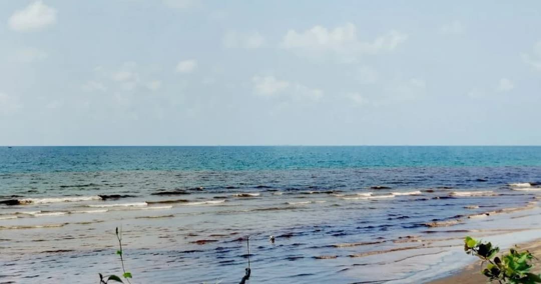 กรมอนามัย ลงพื้นที่น้ำมันรั่วทะเลระยอง ดูผลกระทบสุขภาพ-สิ่งแวดล้อม