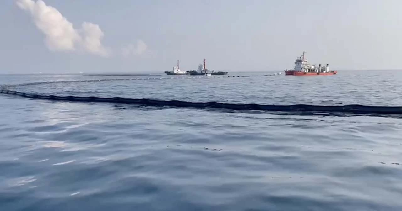 ‘อ่าวพร้าว’ เกาะเสม็ด เริ่มพบคราบน้ำมันเป็นผงฝุ่น เฝ้าระวังหวั่นกระทบปะการังน้ำตื้น