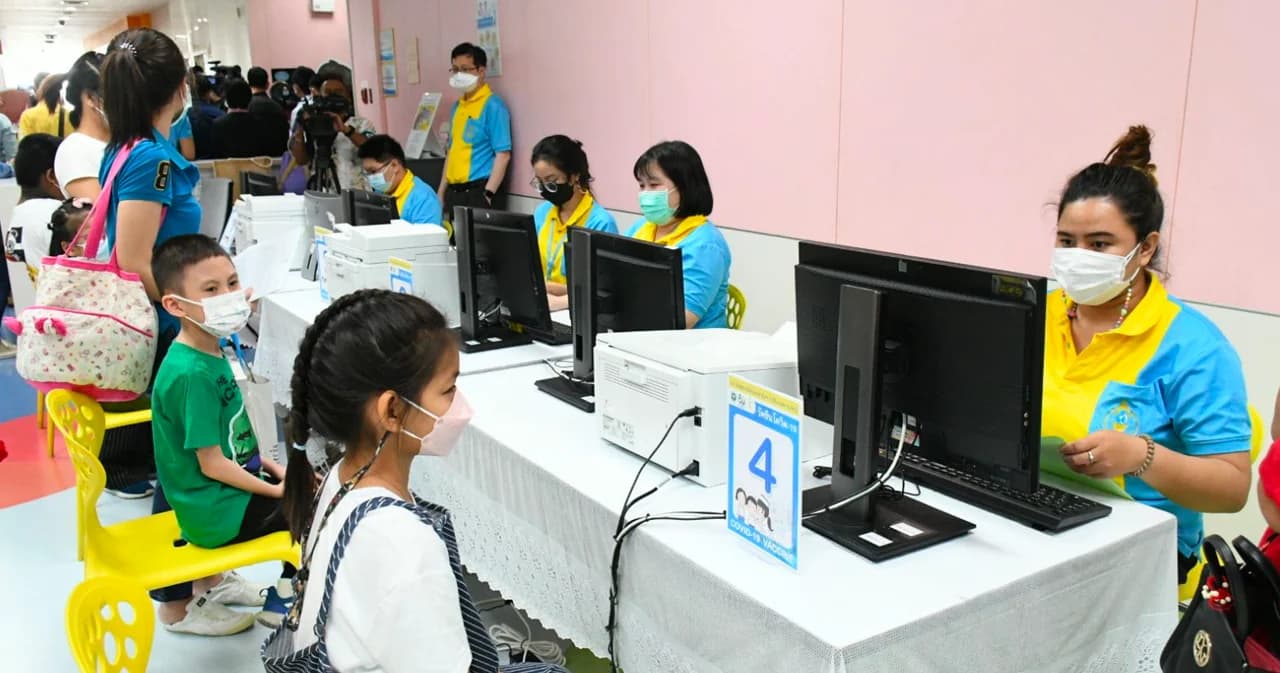 สัปดาห์นี้ อย.เตรียมประชุมพิจารณาอนุมัติฉีด ‘ซิโนแวค’ เด็ก 3 ขวบขึ้นไป