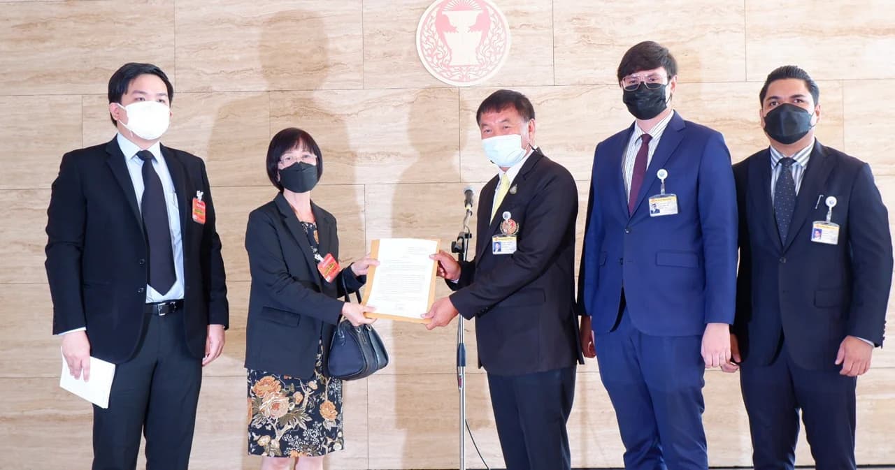 ‘แม่หมอกระต่าย’ ยื่น กมธ.สภาฯ ตรวจสอบคดีลูกสาวถูกชนที่ทางม้าลาย