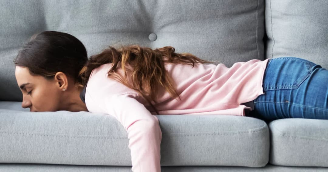 สังคมแบบนี้ ดิ้นรนให้ตายก็ไม่มีวันรวย ทำความรู้จักกระแส Lying Flat