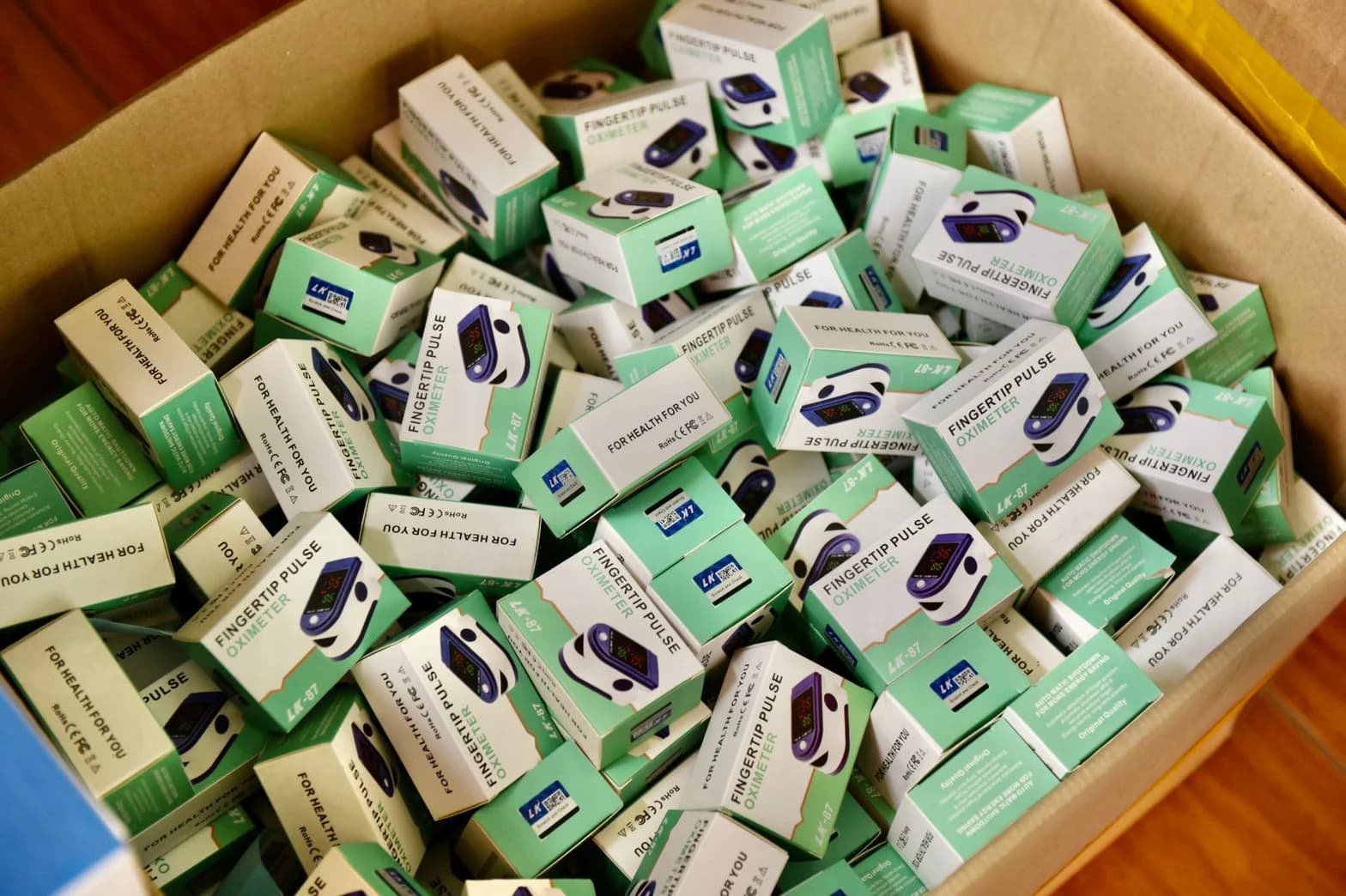 อย.ทลายโกดังสินค้าปลอม 2 จุดยึดของกลาง 142 รายการมูลค่า 30 ล้าน