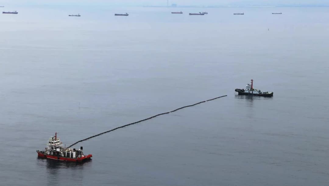 น้ำมันรั่วทะเลระยองซ้ำ SPRC แจ้ง สภ.มาบตาพุดพบท่องส่งน้ำมันดิบใต้ทะเลรั่วจุดที่ 2