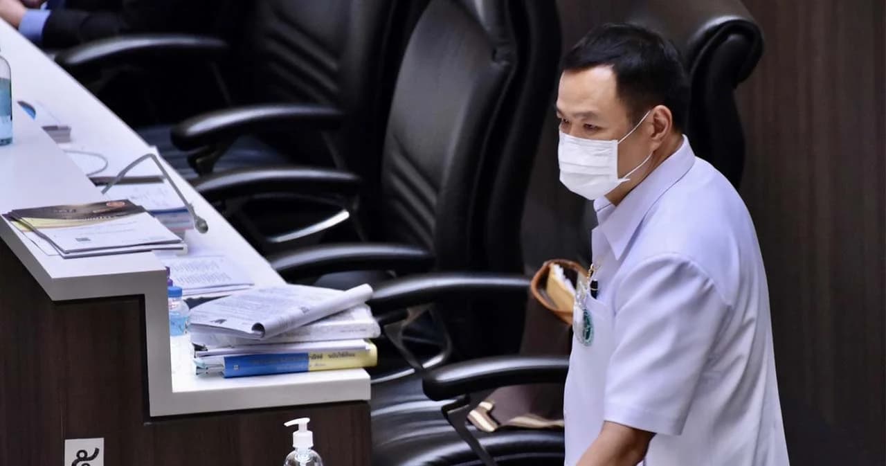 ‘อนุทิน’ ไม่ขอตอบโต้ ‘ทักษิณ’ เตือนนายกฯ ถูกไฮแจ็คตำแหน่ง เพราะเป็นผู้มีบุญคุณ