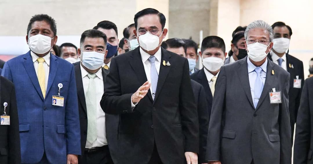 นายกฯ ฟังอภิปรายฯ ครึ่งเช้า ยันรบ.แก้ปัญหาทุกมิติ บอกอย่าให้ ‘พระรามแผลงศรบ่อยก็แล้วกัน’