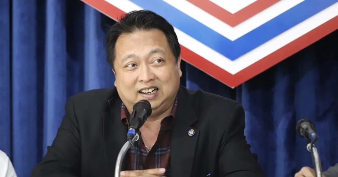 นายทะเบียนพรรคพปชร. ระบุปัญหาบ้านชลบุรีจบแล้ว หลังคุย ‘สนธยา-สุชาติ’