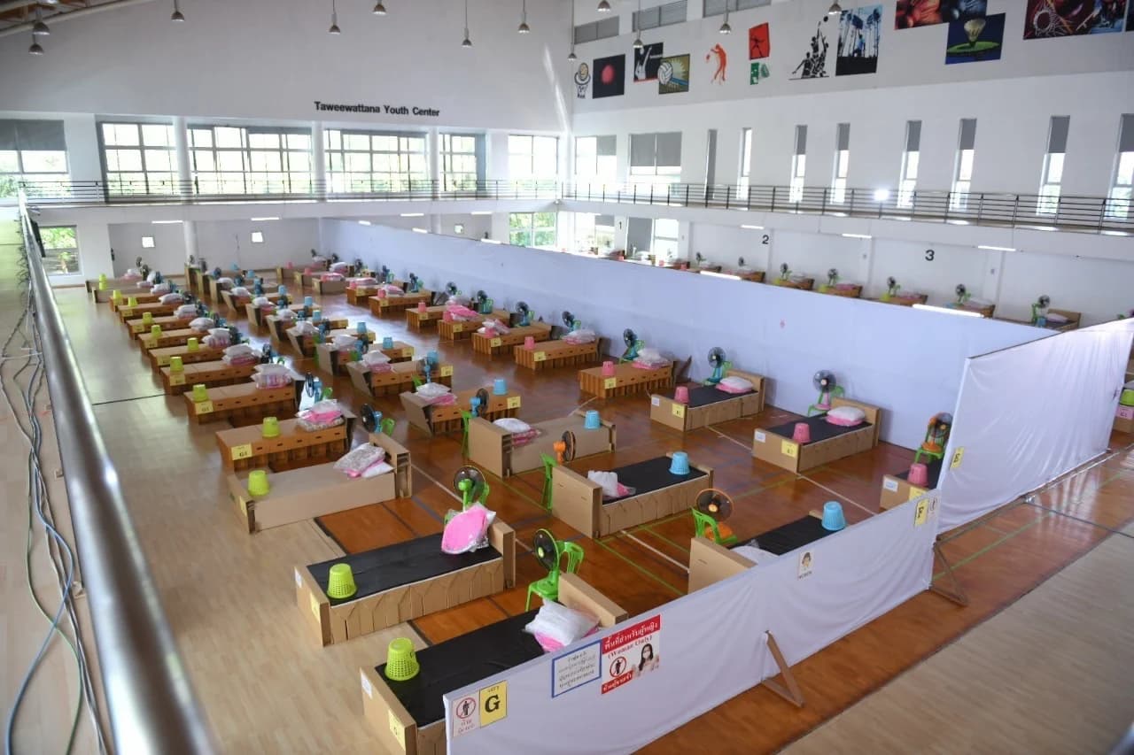 เปิดศูนย์พักคอยเพิ่มอีก 9 แห่งในกทม. เพิ่ม 970 เตียงรับผู้ป่วยโอไมครอน