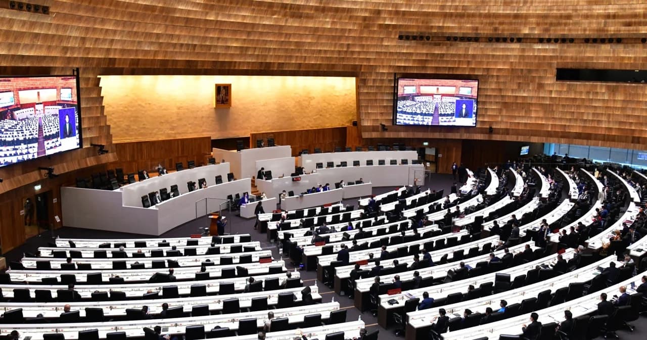 รัฐสภา รับหลักการ ทั้ง 4 ฉบับ ร่างแก้ไข พ.ร.ป. เลือกตั้ง ส.ส. บัตรเลือกตั้ง 2 ใบ