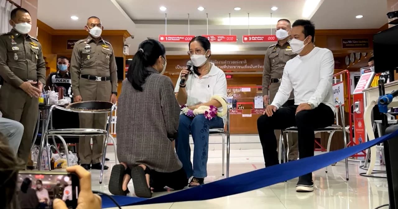 ‘แม่แตงโม’ ไม่รับพวงมาลัยขอขมาจาก ‘กระติก’ แม่ซักถามเอง “ทำไมไม่ช่วยน้องโม”