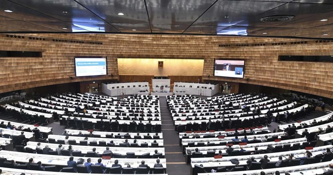 ‘วัชระ’ เผยคลิปน้ำรั่วรัฐสภาซ้ำ เหตุท่อน้ำประปาแตก