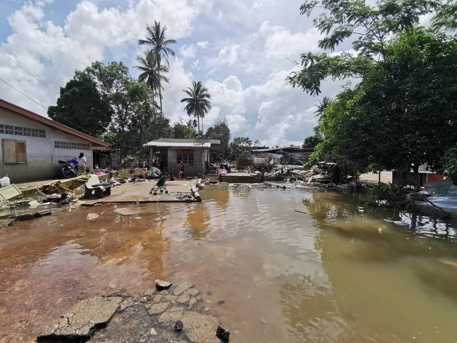 น้ำท่วมใต้เริ่มคลี่คลาย กระทบ ปชช. 59,563 ครัวเรือน