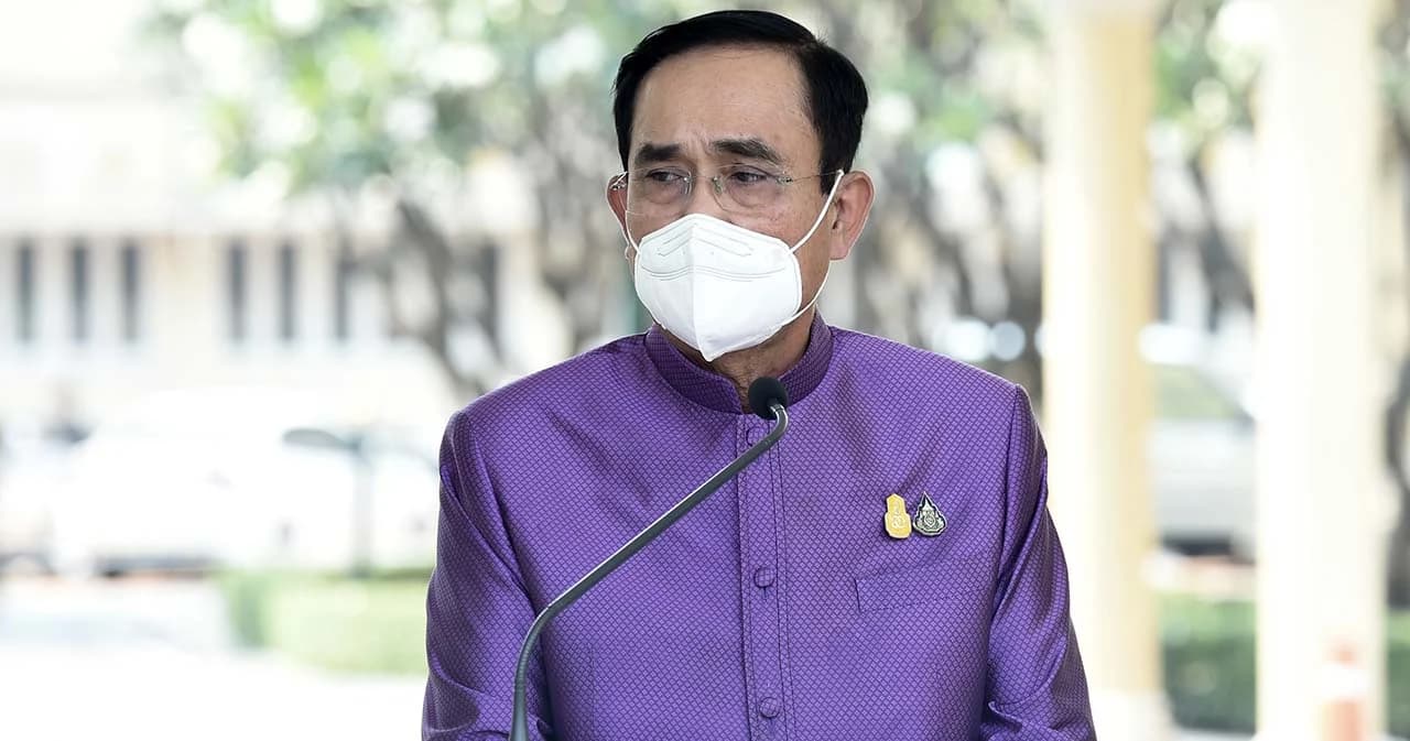 นายกฯ หารือ ผบ.เหล่าทัพ คาดจัดโผกลางปี จับตาตำแหน่งหลัก