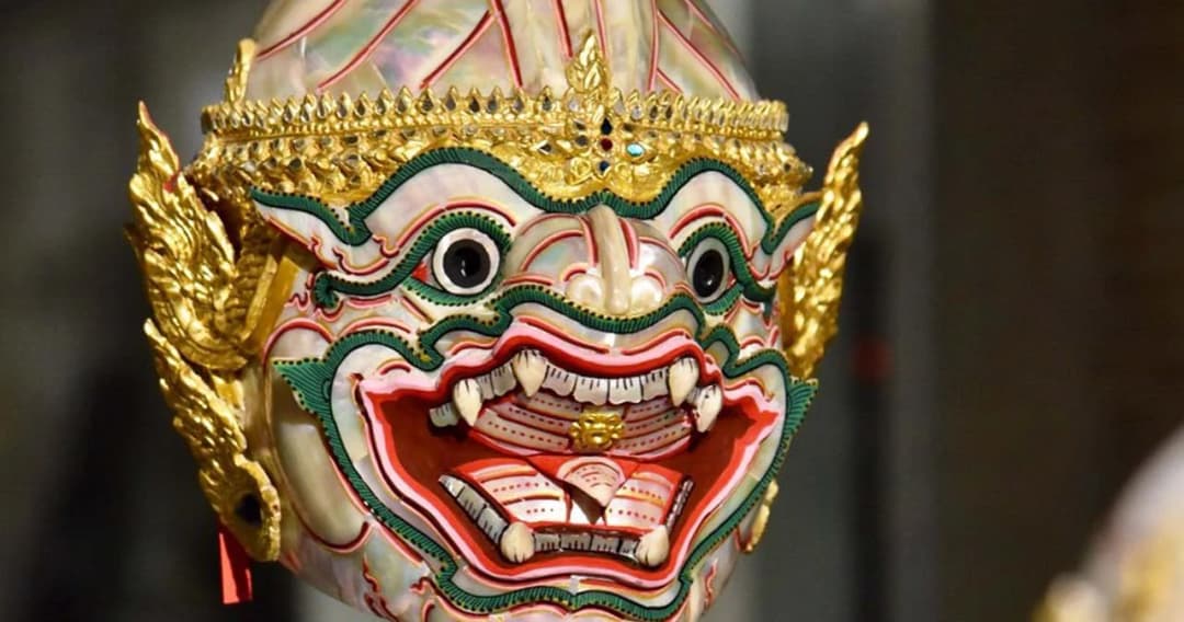 นิทรรศการ เรียนรู้งานประณีตศิลป์โขน อายุไม่ต่ำกว่า 100 ปี ที่หอศิลป์ร่วมสมัยราชดำเนิน