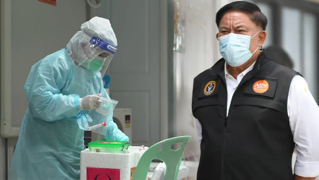 ‘เจอ-แจก-จบ’ รักษาผู้ติดโควิด-19 แบบผู้ป่วยนอก 7 วัน กทม.เข้ารับบริการแล้ว 3,297 ราย