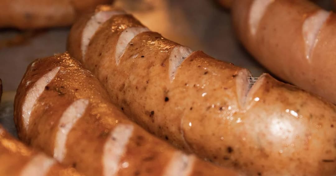 อย. เผยตรวจไส้กรอกทั่วประเทศ พบการใช้ไนไทรต์เกินกำหนด ตกมาตรฐาน 22 จาก 44 ตัวอย่าง