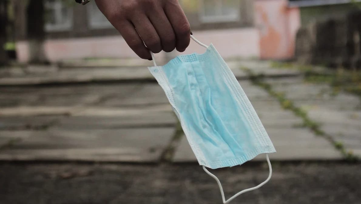 สธ.วางแผนให้ถอดหน้ากากอนามัยได้ นำร่องในพื้นที่สวนสาธารณะ น