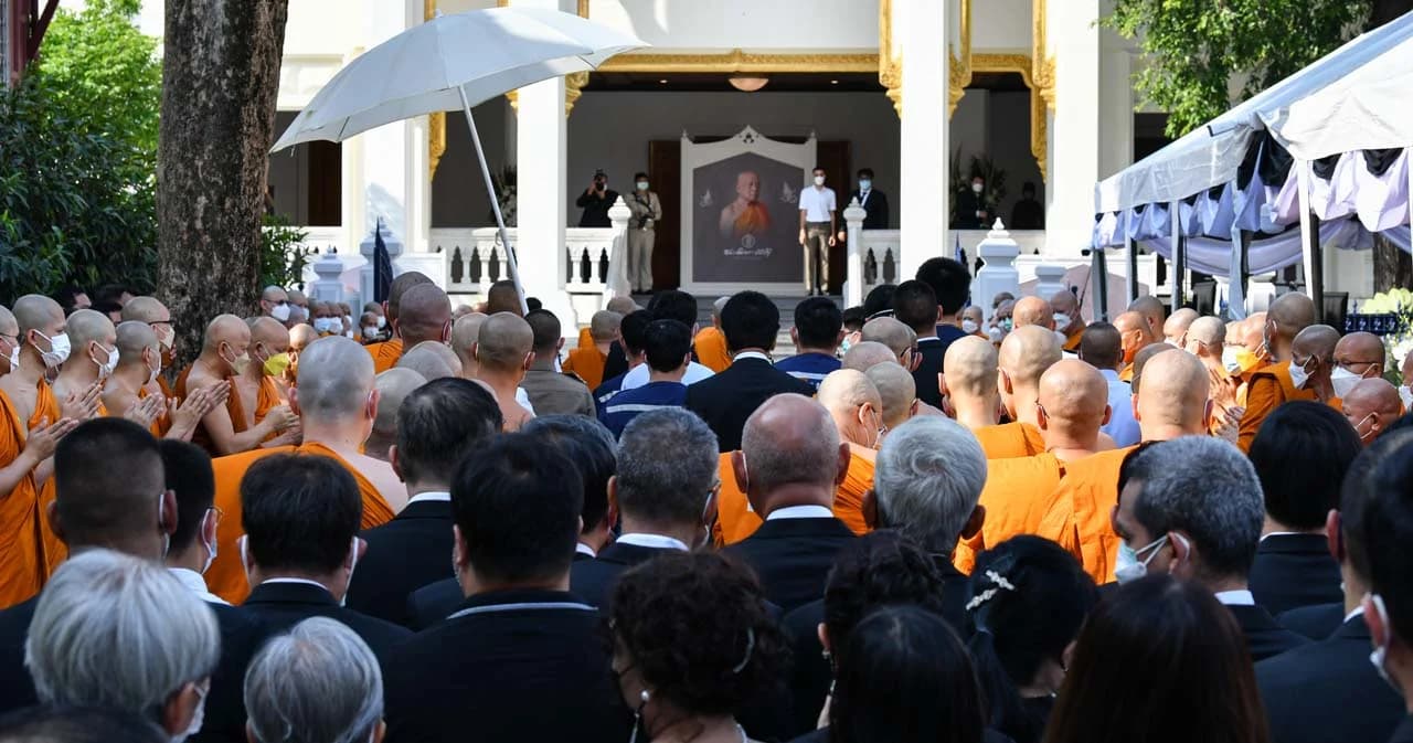 เคลื่อนสรีระสมเด็จพระวันรัต กลับวัดบวรนิเวศวิหาร