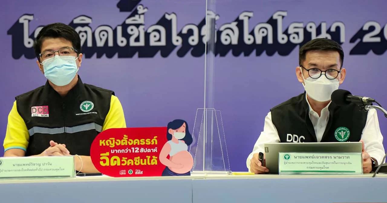 สธ. เห็นชอบสูตรฉีด ‘วัคซีนโควิด’ กระตุ้น ‘เข็ม 4’ ห่าง ‘เข็ม 3’ ตั้งแต่ 4 เดือนขึ้นไป