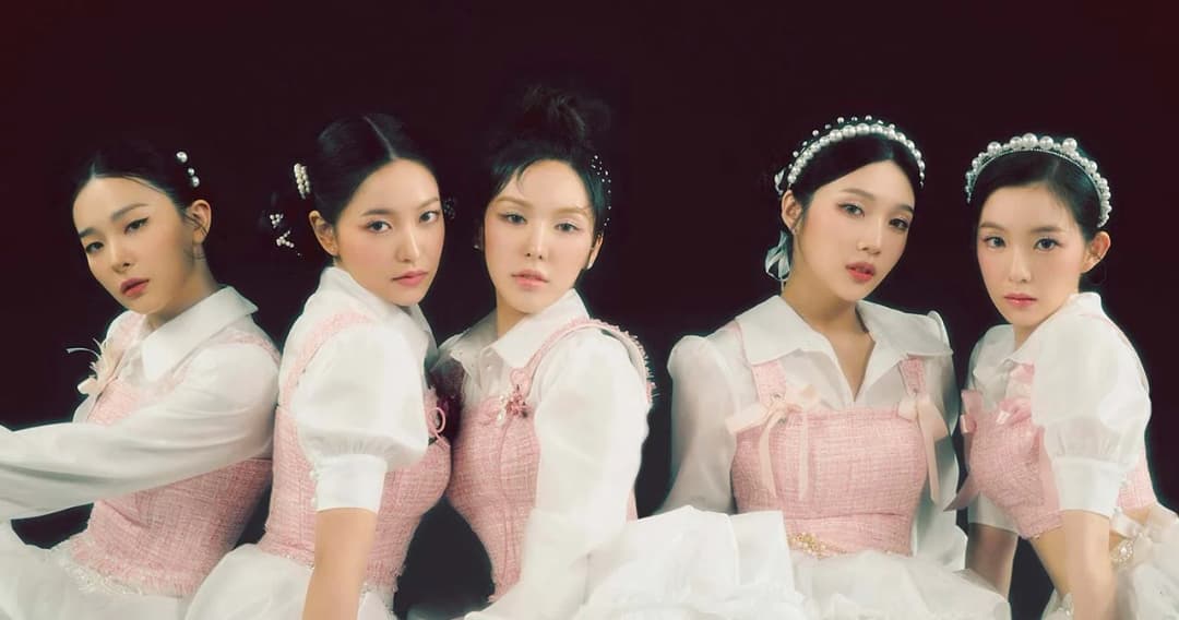 ‘Red Velvet’ คัมแบ็กพร้อมลุค ‘ราชินีแห่งฤดูใบไม้ผลิ’ กับมินิอัลบั้มใหม่ ‘Feel My Rhythm’