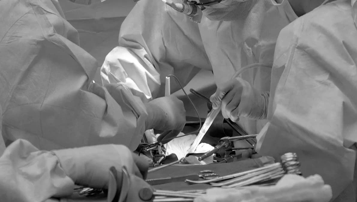 รพ.ศิริราช ปลูกถ่ายลำไส้-อวัยวะในช่องท้องสำเร็จเป็นรายเเรกในประเทศไทย