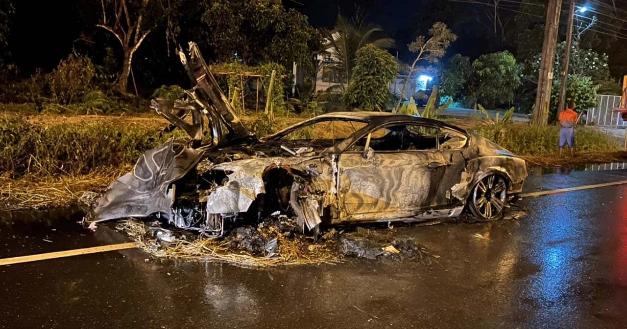 ‘ปลาวาฬ’ นักธุรกิจดัง เกิดอุบัติเหตุขับรถเสียหลัก ออกจากรถได้ก่อนไฟไหม้ทั้งคัน