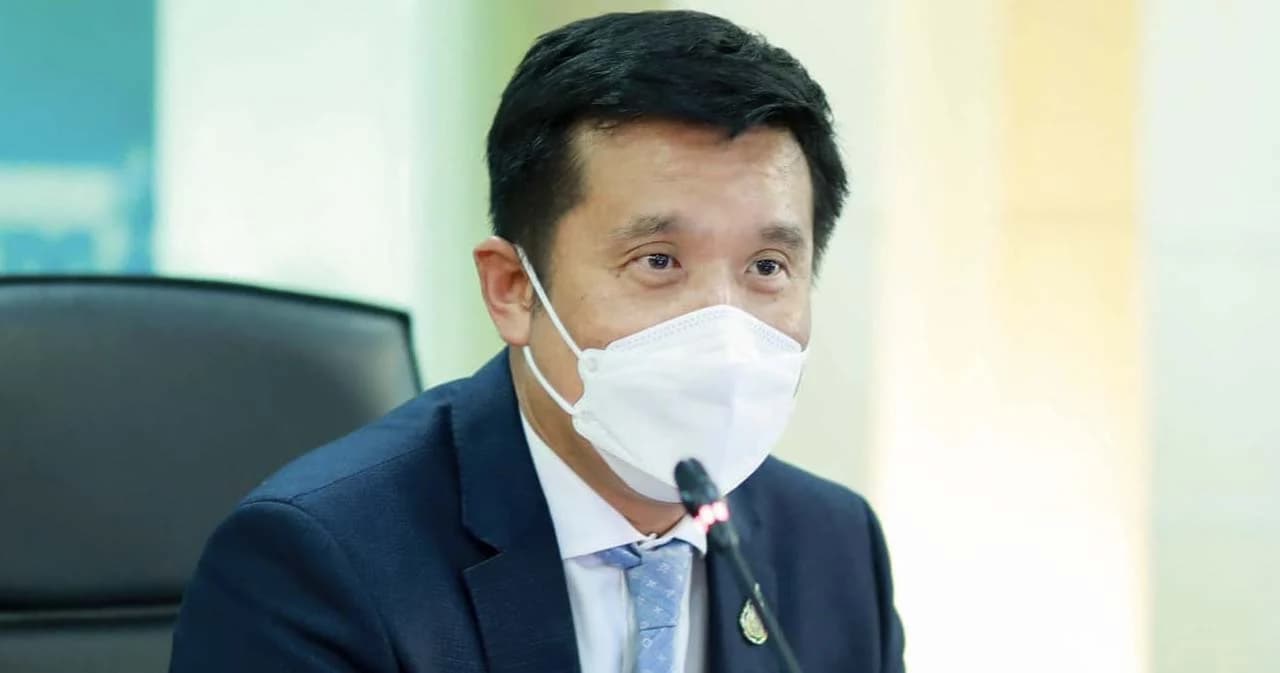 ‘ชัยวุฒิ’ รมว.ดีอีเอส พร้อมสั่งปิดเว็บมังกรฟ้า หาก ตร. พบความผิด เข้าข่ายหลอกลวง ขายเกินจริง ขู่โทษคุก 5 ปี