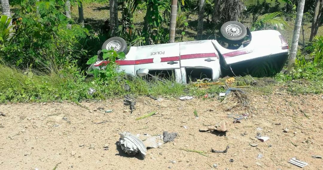 เกิดเหตุ ลอบวางระเบิดรถตำรวจ สภ.บันนังสตา จ.ยะลา ตำรวจเสียชีวิต 2 นายบาดเจ็บ 2 นาย