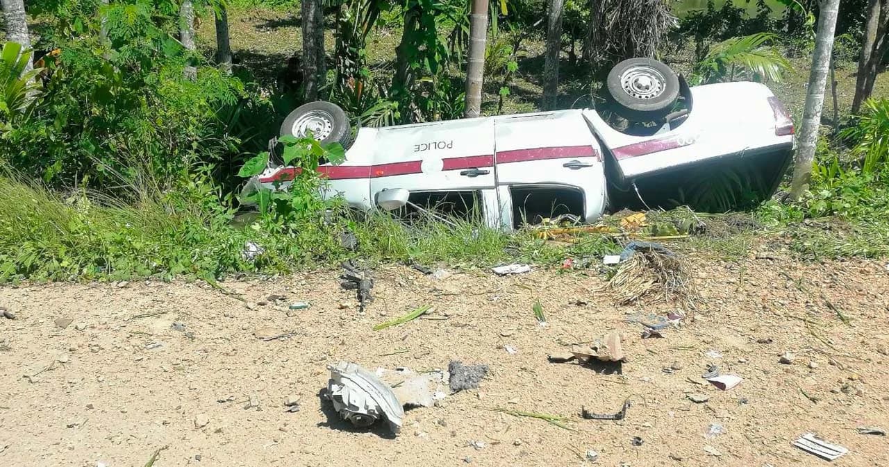 เกิดเหตุ ลอบวางระเบิดรถตำรวจ สภ.บันนังสตา จ.ยะลา ตำรวจเสียชีวิต 2 นายบาดเจ็บ 2 นาย