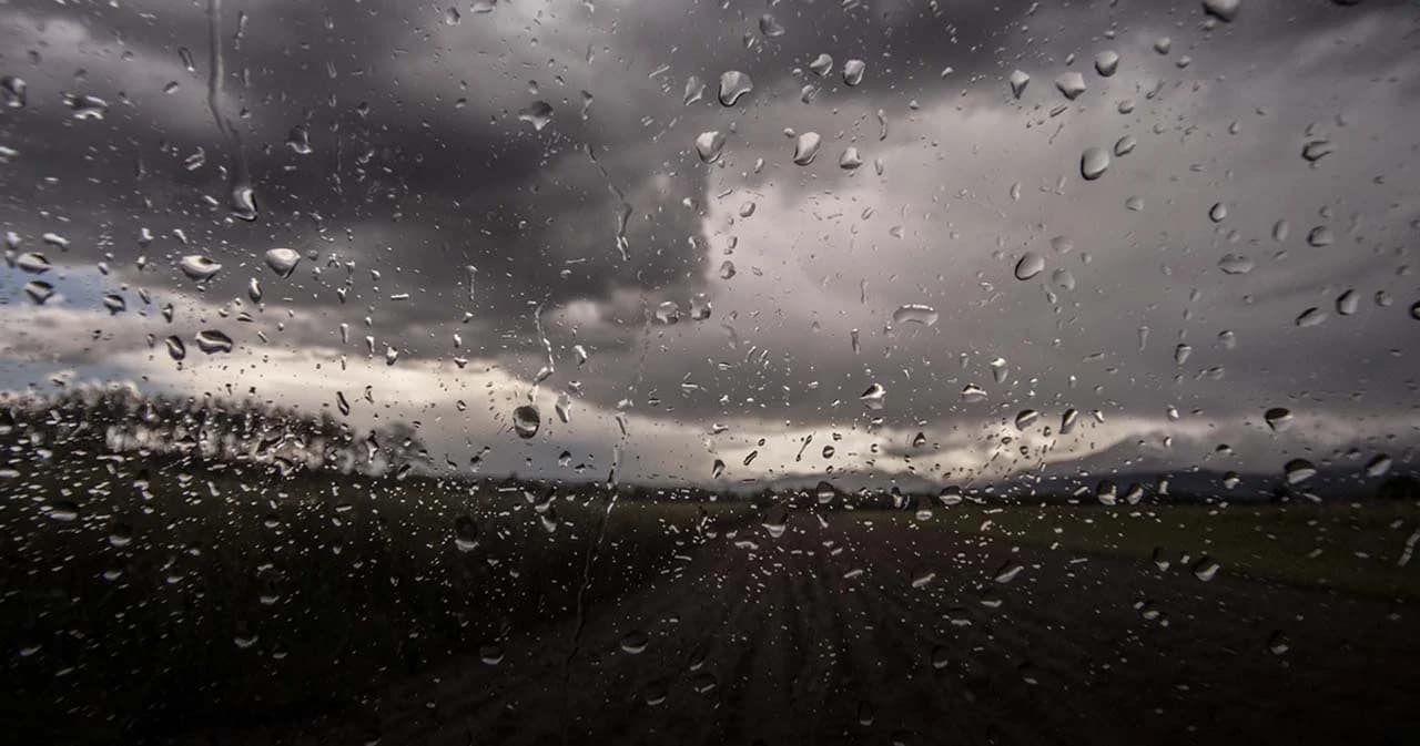 กรมอุตุฯ เตือน 1-3 เม.ย. อากาศแปรปรวน จะมีพายุฤดูร้อน จากนั้นอีสานอุณหภูมิลด 5-7 องศา