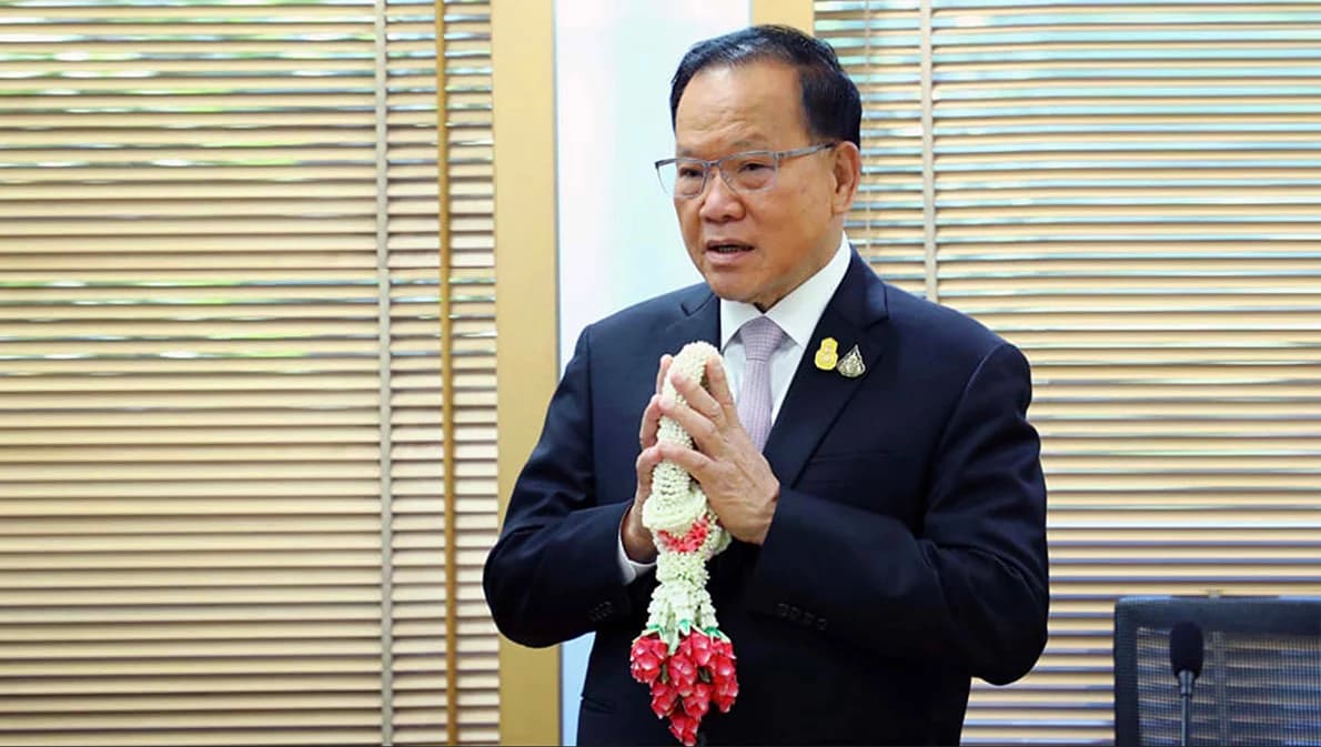 พปชร.โหวต ‘สันติ พร้อมพัฒน์’ นั่งเลขาธิการพรรค พร้อมเปิดตัว 4 กรรมการบริหารพรรคคนใหม่