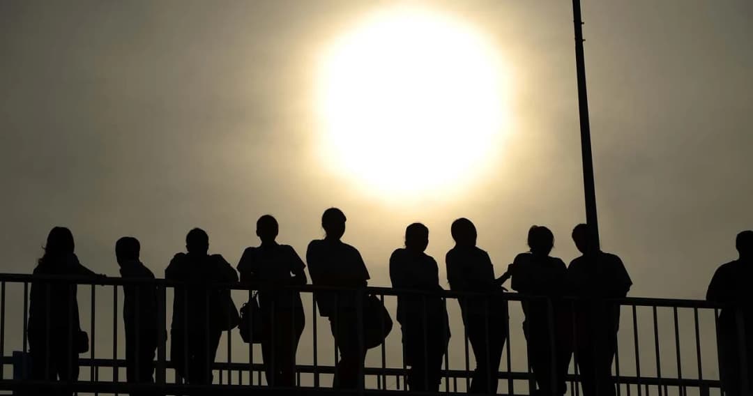 อากาศร้อนไม่ใช่เรื่องเล่นๆ จับ 4 สัญญาณอาการ “โรคลมร้อน”