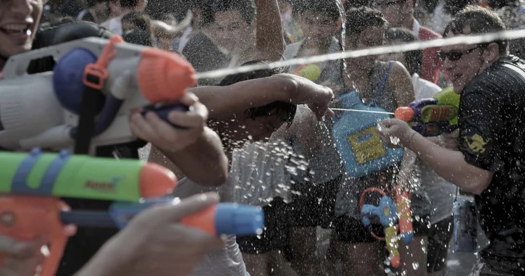 หอการค้าฯ ประเมิน ‘สงกรานต์ 65′ เงินสะพัดต่ำสุดในรอบ 10 ปี แนะผุด ‘คนละครึ่งเฟส 5’ ไตรมาส 2