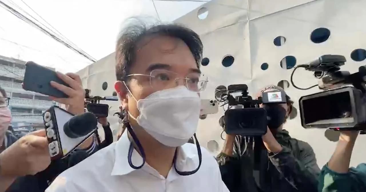 ตร. ฝากขัง ‘ปริญญ์’ ผ่านคอนเฟอเรนซ์ เจ้าตัวระบุพร้อมเข้าสู่กระบวนการยุติธรรม ด้าน ‘แอนนา’ ยื่นศาลค้านประกัน