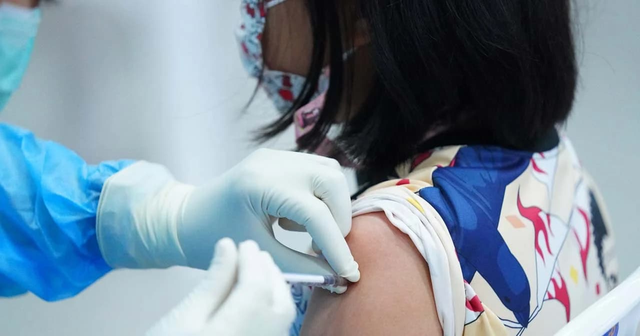 เตรียมฉีดวัคซีน ‘ไฟเซอร์’ เข็ม 3 กลุ่มเด็ก 12-17 ปี ต้นเดือน พ.ค. นี้