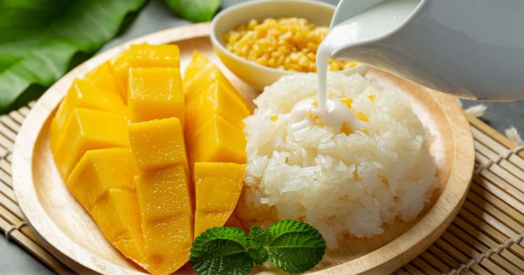 กรมอนามัย เผย 3 ข้อแนะนำ กิน ‘ข้าวเหนียวมะม่วง’ ให้อร่อยแบบไม่เสียสุขภาพ