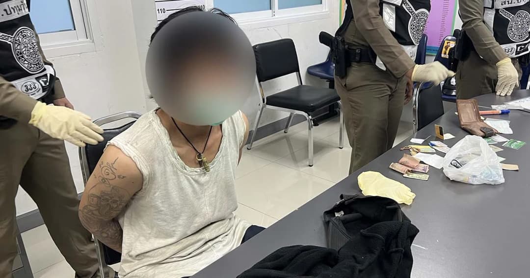 ฝากขังพรุ่งนี้ ชายคลั่งวัย 23 ปี ใช้คัตเตอร์ไล่กรีดคนกลางห้างดัง อ้างทำไปโดยไม่รู้ตัว