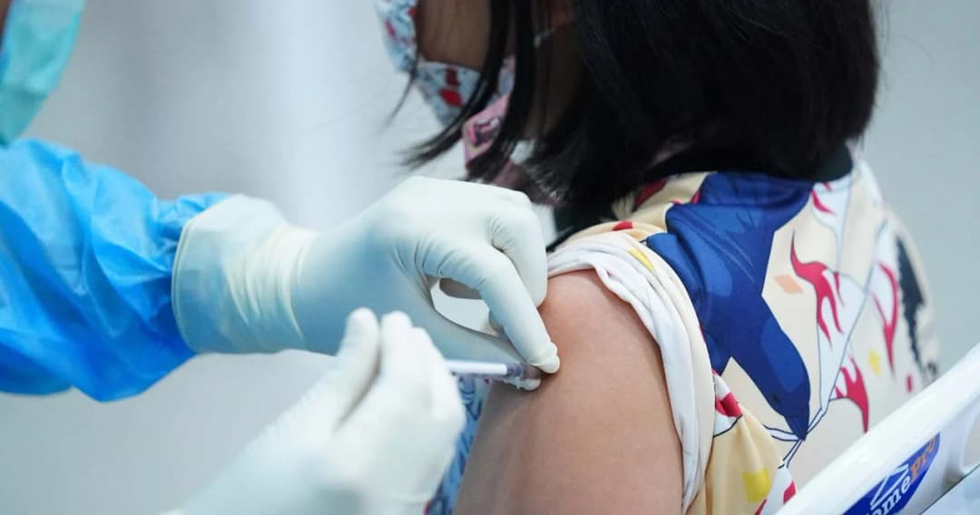 ศบค.เห็นชอบเด็ก 12-17 ปี ฉีดวัคซีนไฟเซอร์เข็มกระตุ้นครึ่งโดสได้ 