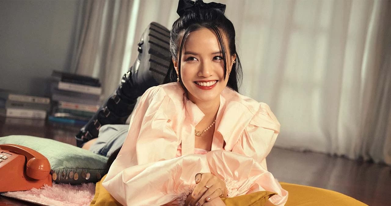 ‘แพง พัทธนันท์’ เสิร์ฟความสดใสฟีลแอบชอบในซิงเกิลใหม่ ‘สมมุติว่า (What If…?)’