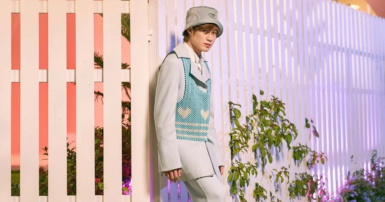 ‘Nat Natasit’ ถ่ายทอดความว้าวุ่นใจผ่านเอ็มวี ‘คนเดียว (Alone)’ เพลงประกอบซีรีส์ ‘นิ่งเฮียก็หาว่าซื่อ Cutie Pie Series’