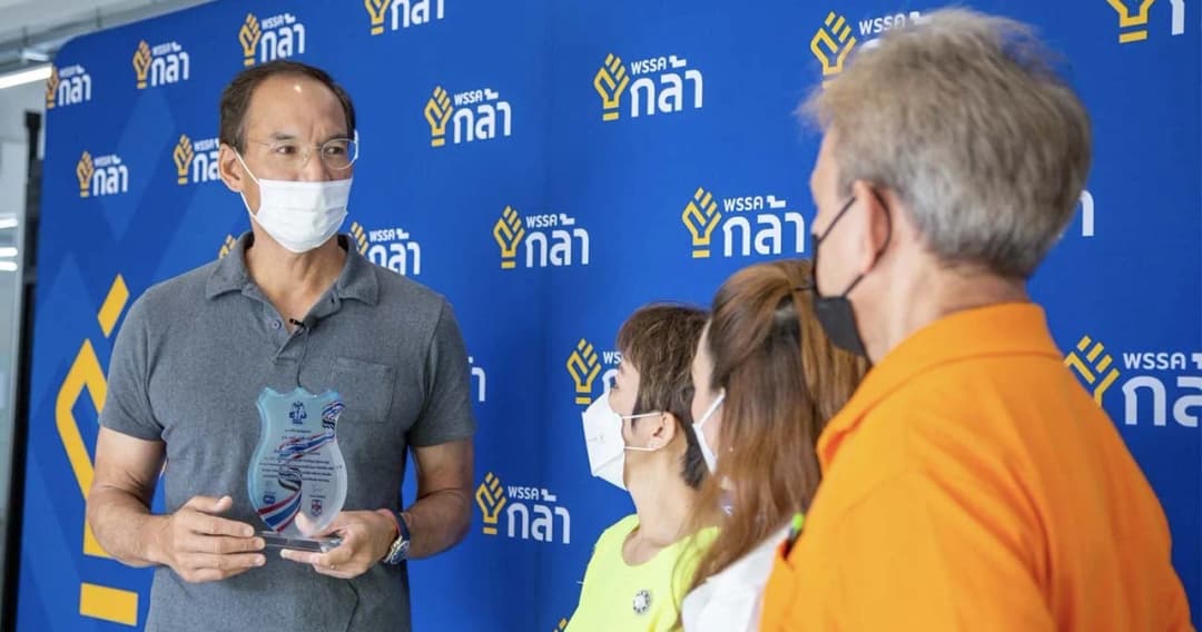 ‘กรณ์’ รับรางวัล ‘ผู้นำพรรคการเมืองผู้รักสัตว์’