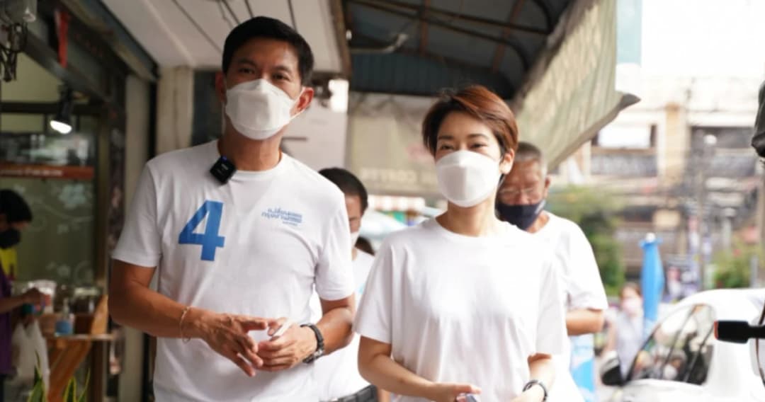 สุชัชวีร์ ควงภรรยา ลุยหาเสียง ชูนโยบาย ยกระดับสาธารณสุขให้ดีกว่าเดิม วางแผนรับมือโรคระบาด