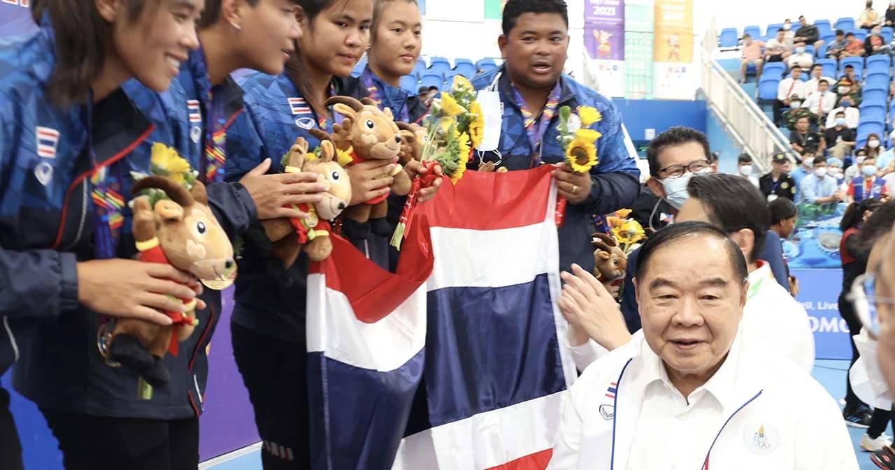 ‘ประวิตร’ เยี่ยมนักกีฬาทีมชาติไทย ขอสู้ศึก ‘ฮานอยเกมส์’ เพื่อประเทศ