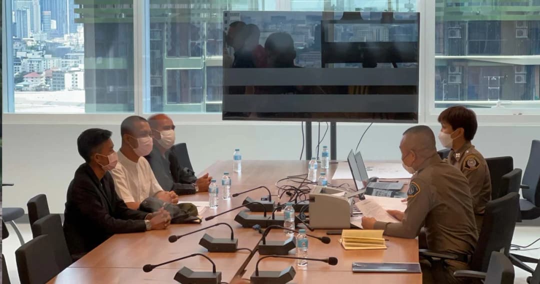 อดีตพระกาโตะ เดินทางเข้าพบ ผบก.ปปป. ให้ปากคำคดียักยอกเงินวัด