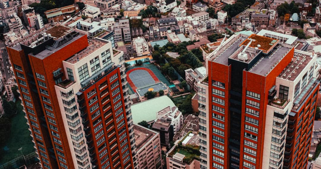 อสังหาฯ ยังไม่ฟื้น มรสุมรอบด้าน คนซื้อบ้านรอลุ้นมาตรการรัฐ