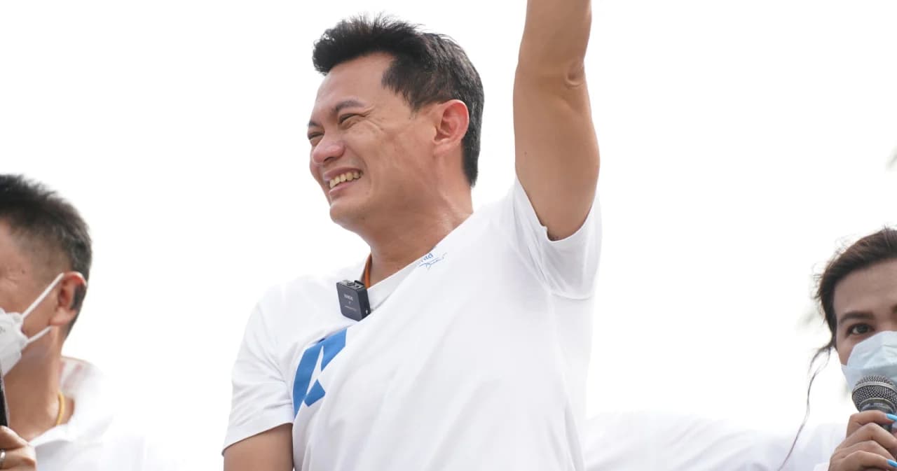 สุชัชวีร์ ผนึก ประชาธิปัตย์ ขอคะแนนเสียงคนกรุง ชวนเลือกคนที่ใช่ ไม่ใช่คนที่ชอบ