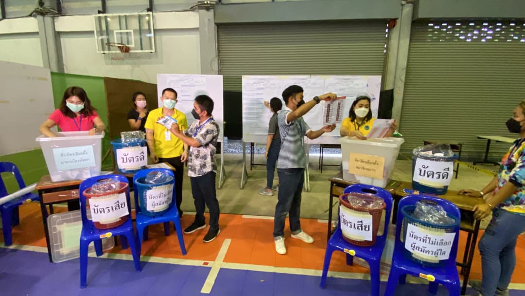 เลือกตั้งนายกเมืองพัทยา ‘ปรเมศวร์ งามพิเชษฐ์’ คะแนนนำ คาด 20.00 น.นับคะแนนเรียบร้อย