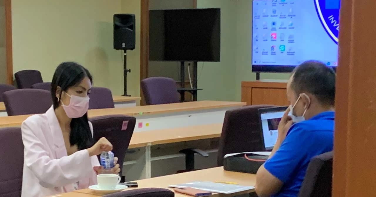 ‘กระติก’ เข้าแจ้งความตร.ไซเบอร์ เอาผิดมือโพสต์เฟซบุ๊ก ‘แตงโม’