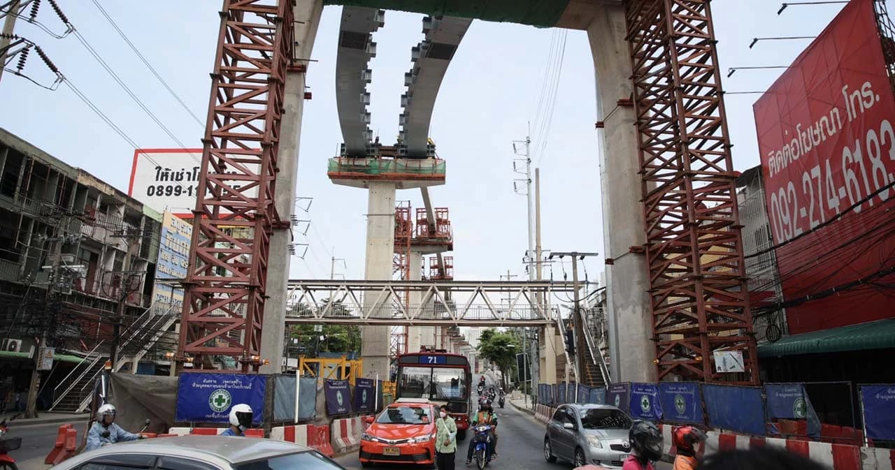 'ชัชชาติ' สำรวจแยกลำสาลี พบโครงการสร้างสะพานข้ามแยก ล่าช้าเวลาผ่านไป 65 % แต่ทำได้จริงเพียง 5%