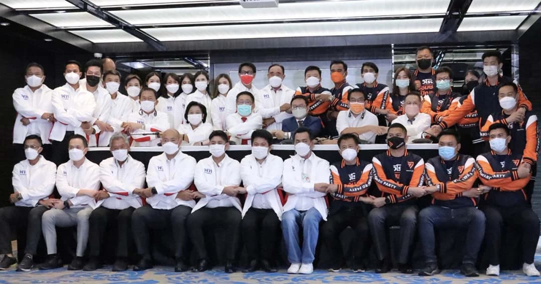 เพื่อไทย-ก้าวไกล แถลงความร่วมมือทำงานในสภากทม. ยกระดับประสิทธิภาพการงาน